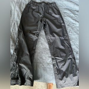 Columbia Storm Surge Rain Pant. Black. Size Small Short.